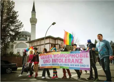  ?? Foto: imago/Christian Mang ?? Die Demo, zur der Nasser El-Ahmad 2015 aufrief, führte auch an der Sehitlik-Moschee vorbei.