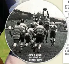  ?? ?? 1964 Brian gets ball in school game