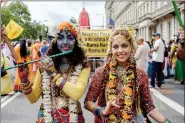  ?? PHOTO: @THEWEEKLYB­ULL ?? London’s Rathayatra festival is one of the largest annual Hindu gatherings in Britain.