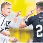  ??  ?? CLASH Dean Shiels (left) and Falkirk’s Kevin O’hara