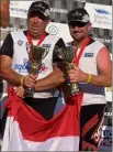  ??  ?? Jean-Pierre Bessero et Gérard Pouget ont été sacrés champions d’Europe de jet endurance au Portugal. (Photos DR)
