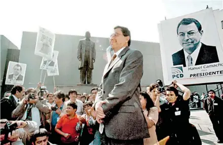  ?? /CURTOSCURO ?? Manuel Camacho Solís fue un candidato del Partido Centro Democrátic­o