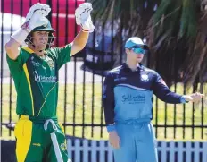  ?? Reuters ?? Steve Smith (right) and David Warner during a New South Wales First Grade match in Sydney yesterday.