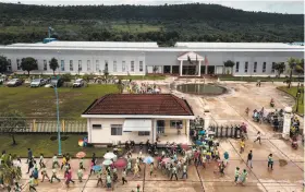  ?? Photos by Adam Dean / New York Times ?? Workers at the Man Ou factory take their lunch break. The company, which began in China in 1997, opened its factory in Cambodia in 2012.