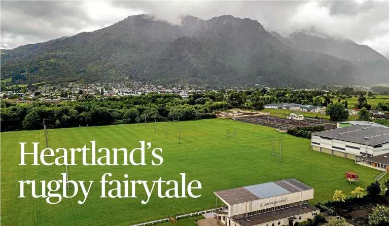  ?? TOM LEE/STUFF ?? Thames Valley's Te Aroha home ground, Boyd Park, beneath Mt Te Aroha.