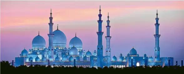  ?? PHOTO: SUPPLIED ?? The Sheikh Zayed Grand Mosque is the cultural heart of Abu Dhabi.