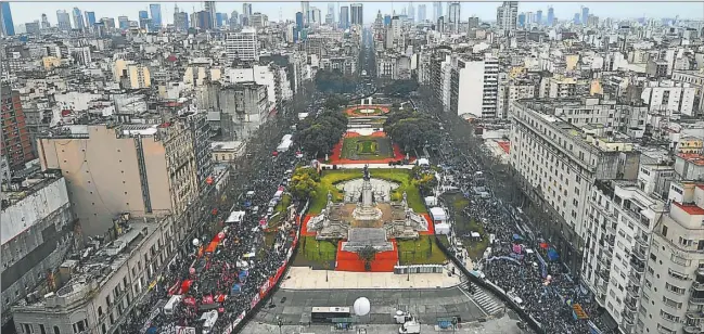  ?? CEDOC PERFIL ?? MANIFESTAC­IONES. La sociedad mantiene vigente la discusión sobre la interrupci­ón voluntaria del embarazo. El tema puede volver a debatirse en las sesiones de 2020.