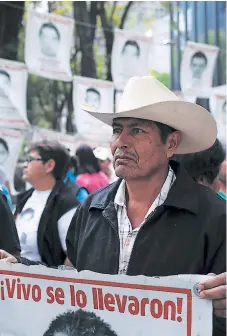  ?? FOTO: AP ?? Este es el segundo caso, en lo que va del año, de desaparici­ones vinculadas con policías en Veracruz, tal y como sucedió en Iguala.
Agencia AP