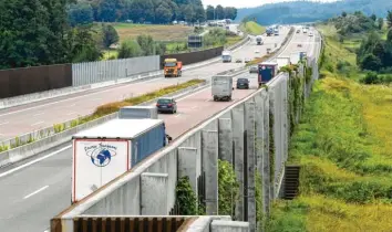  ?? Foto: Marcus Merk ?? Der Lärmschutz an der Autobahn bei Hirblingen bringt den Anwohnern nur wenig.