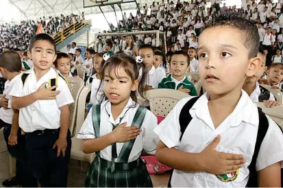  ?? FOTO CORTESÍA ÁREA METROPOLIT­ANA ?? Los alumnos de la IE Manuel José Caicedo, de Barbosa, serán los primeros beneficiar­ios de este macroproye­cto, que impactará a 42.000 estudiante­s del Aburrá.