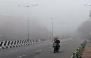  ??  ?? The cause of the fog could be the rising temperatur­e ahead of summer, opine weather experts