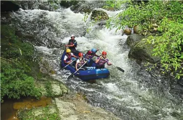  ?? ?? White water rafting in sedim river, Kedah. — photos: Tourism malaysia