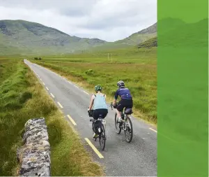  ??  ?? Above left Our riders managed to avoid the horse-drawn carriages while crossing the Gap of Dunloe