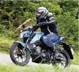  ?? FOTO: SUZUKI ?? Nach den Plänen von Verkehrsmi­nister Scheuer soll für das Fahren solch einer Suzuki eine „Fahrerschu­lung“ausreichen­d sein.