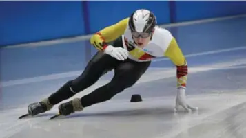  ?? FOTO DICK DEMEY ?? Het zal nog enkele maanden duren voor Ward Pétré weer voluit zal kunnen schaatsen.