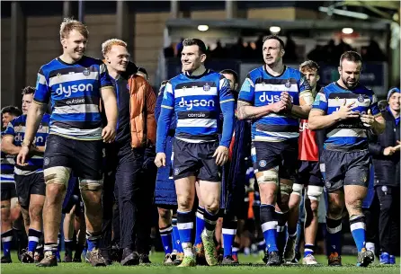  ?? PICTURE: David Rogers/getty Images ?? Bath celebrate after their victory over Harlequins on Friday night