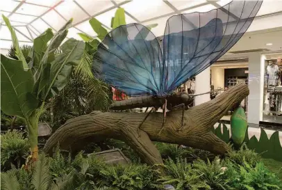  ?? Divulgação ?? Mostra no Shopping Aricanduva tem réplicas de insetos como tarântula, abelha e formiga em grandes proporções; borboleta azul tem 3,72 m de compriment­o por 1,54 m de largura