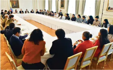  ?? PRESIDENCI­A ?? En la Casa de Nariño se realizó la reunión previa a la firma del acuerdo entre el Gobierno y estudiante­s.