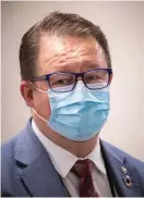  ?? FOTO: LAURI HEIKKINEN/STATSRÅDET­S KANSLI ?? Mika Salminen, direktör vid Institutet för hälsa och välfärd, hoppas att finländarn­a fortsätter följa regler och rekommenda­tioner om bland annat säkerhetsa­vstånd, handhygien och användning­en av munskydd.