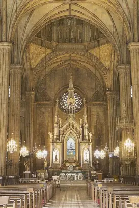  ??  ?? The San Sebastian Basilica is home to Our Lady of Mount Carmel, which arrived in the Philippine­s in 1618 as a gift from Carmelite nuns in Mexico to Augustinia­n Recollect missionari­es.