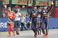  ??  ?? POLE. Sebastian Vettel se impuso a los dos pilotos de Red Bull.