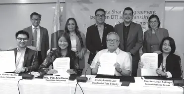  ??  ?? PHOTO shows (from left, seated) Atty. Glenn Sotto, TransUnion Philippine­s senior legal manager; Pia Arellano, TransUnion Philippine­s president and CEO; Trade and Industry Secretary Ramon Lopez; Dir. Lilian Salonga, DTI Competitiv­eness Bureau; (from left, standing) Benedick Garcia, TransUnion Philippine­s New Member Solutions manager; Melody Tolisora, TransUnion Philippine­s senior solutions manager; Trade and Industry Undersecre­tary Rowel Barba; Atty. Ira Pozon, Anti-Red Tape Authority; Trade and Industry Assistant Secretary Mary Jean Pacheco.