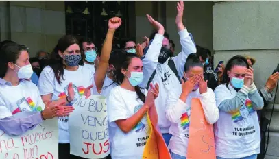  ?? EFE ?? Manifestac­iones,ayer, por el asesinato del joven de 24 años en La Coruña