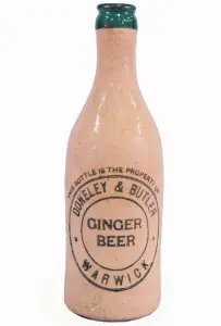  ?? Picture: Contribute­d ?? RECORD PRICE: This Doneley and Butler ginger beer bottle sold for $17,500 at a Graham Lancaster Auction in Toowoomba.