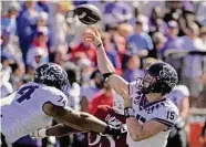  ?? Charlie Riedel/Associated Press ?? TCU quarterbac­k Max Duggan threw three touchdown passes in the second half.