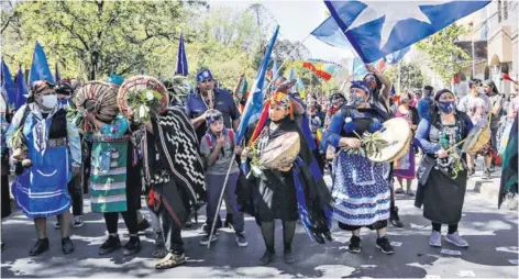  ??  ?? El lunes, la comisión mixta aprobó 18 escaños a pueblos indígenas, solo nueve de estos dentro de los 155 convencion­ales.