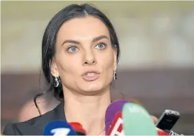  ??  ?? Ella. Yelena Isinbayeva es miembro del Comité Olímpico Internacio­nal.