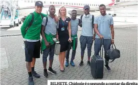  ??  ?? BILHETE. Chidozie é o segundo a contar da direita