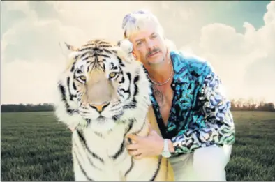  ??  ?? PREDSJEDNI­ČKI KANDIDAT Kontroverz­ni Joe Exotic poligamni je gej, političar i ljubitelj oružja