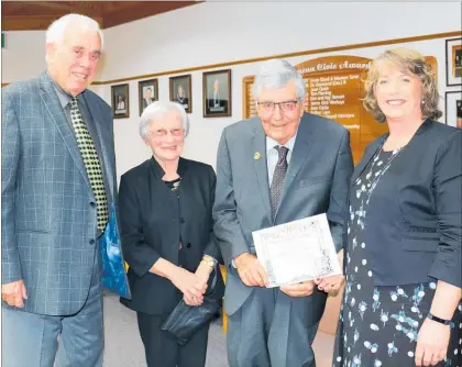  ?? PHOTO / CHRISTINE McKAY ?? Tom Castles, chairman of the Dannevirke sub-branch of JPs, left, with Janet Trotter and her husband Bob, who has now retired from active JP service and Tararua District mayor Tracey Collis, at a function in the district council chambers recently.