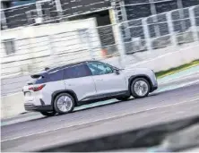  ??  ?? Der E-SUV ES6 des chinesisch­en Hersteller­s Nio soll eine Reichweite von maximal 510 Kilometern haben.