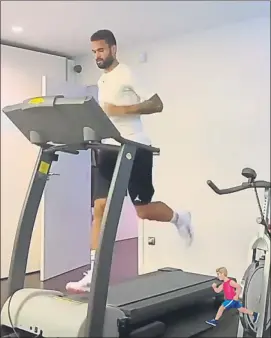  ?? FOTO: INSTAGRAM ?? Willian José realiza un entrenamie­nto en el gimnasio de su casa