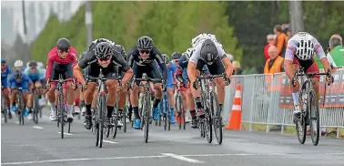  ??  ?? A photo finish saw omnium elite world champion Campbell Stewart win stage two of the New Zealand Cycle Classic.