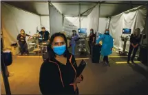  ?? RAY CHATEZ — STAFF PHOTOGRAPH­ER ?? In An effort to Accelerate trials, infectious disease expert Dr. Aruna Subramania­n And her team test outpatient therapies in outdoor tents At Stanford School of Medicine.