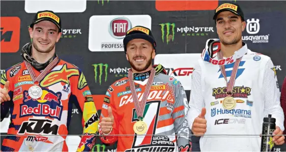  ??  ?? Voilà le trio gagnant de l’année 2017 en MXGP. Herlings et Paulin seront encore sur la route du Sicilien en 2018. Mais il faudra aussi compter sur Febvre, Gajser et autre Desalle pour le contrarier…