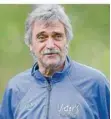  ?? FOTO: THOMAS WIECK ?? FCS-Ikone Dieter Ferner hat beim SC Altenkesse­l seine Trainerkar­riere begonnen.