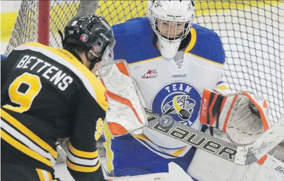  ?? STUART DRYDEN/POSTMEDIA NETWORK ?? Carl Stankowski, playing for Alberta in the Western Canada U-16 Challenge Cup in 2015, was a key cog for the Chynoweth Cup-winning Thunderbir­ds.