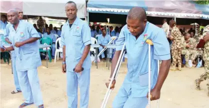  ?? PHOTO: Army headquarte­rs ?? Injured soldiers dance at a Sallah celebratio­n organised by the Chief of Army Staff (COAS) for wounded and sick soldiers at the 7 Division Medical Services and Hospital in Maiduguri. The COAS was represente­d by the Corps Commander Medical, Maj.Gen. Ikechukwu Okeke