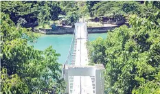  ??  ?? SALAG HANGING BRIDGE (httpsbeani­ntransit.com)