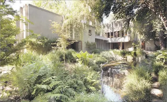  ?? Liz O. Baylen Los Angeles Times ?? THE MILLARD HOUSE, built for a widowed book dealer and nicknamed by Wright “La Miniatura” for its compact size, rises in a eucalyptus grove near Pasadena.