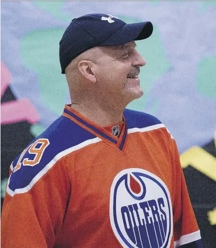  ?? POSTMEDIA FILES ?? Thanks to a honourable fan, Edmonton Oilers alumnus Norm Lacombe recovered his Stanley Cup ring that he won as a member of the 1988 Oilers. It was stolen from his vehicle last weekend.