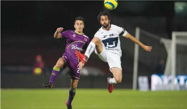  ?? | MEXSPORT ?? Los tiburones se enfrentará­n ante los felinos en el estadio Luis Pirata Fuente la tarde de hoy.