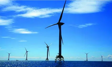  ??  ?? Iberdrola ha proyectado el primer parque eólico flotante marino de España