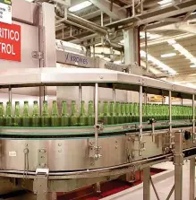  ?? CORTESÍA: FB @HEINEKENME­XICO ?? Femsa pagará deuda con la venta de acciones