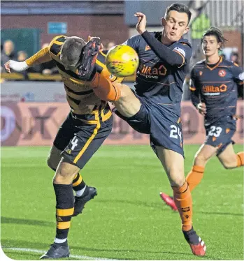  ??  ?? Lawrence Shankland was thwarted by the Alloa rearguard on Friday night