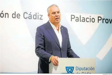  ?? GERMÁN MESA ?? El presidente de la Diputación ayer en rueda de prensa en el Palacio provincial.